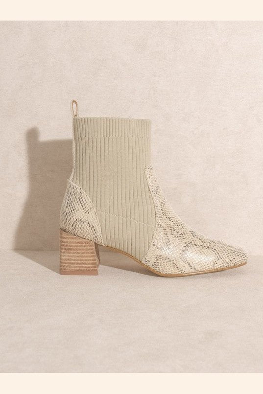 OASIS SOCIETY Geraldine Sock Bootie