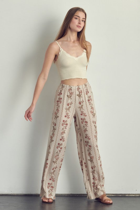 Palazzo pants in floral rayon gauze