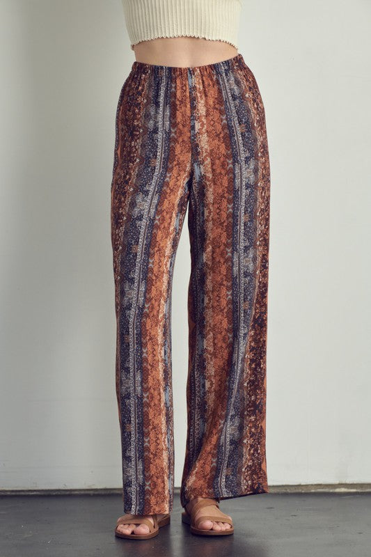 Elastic waisted palazzo pants in ethnic print