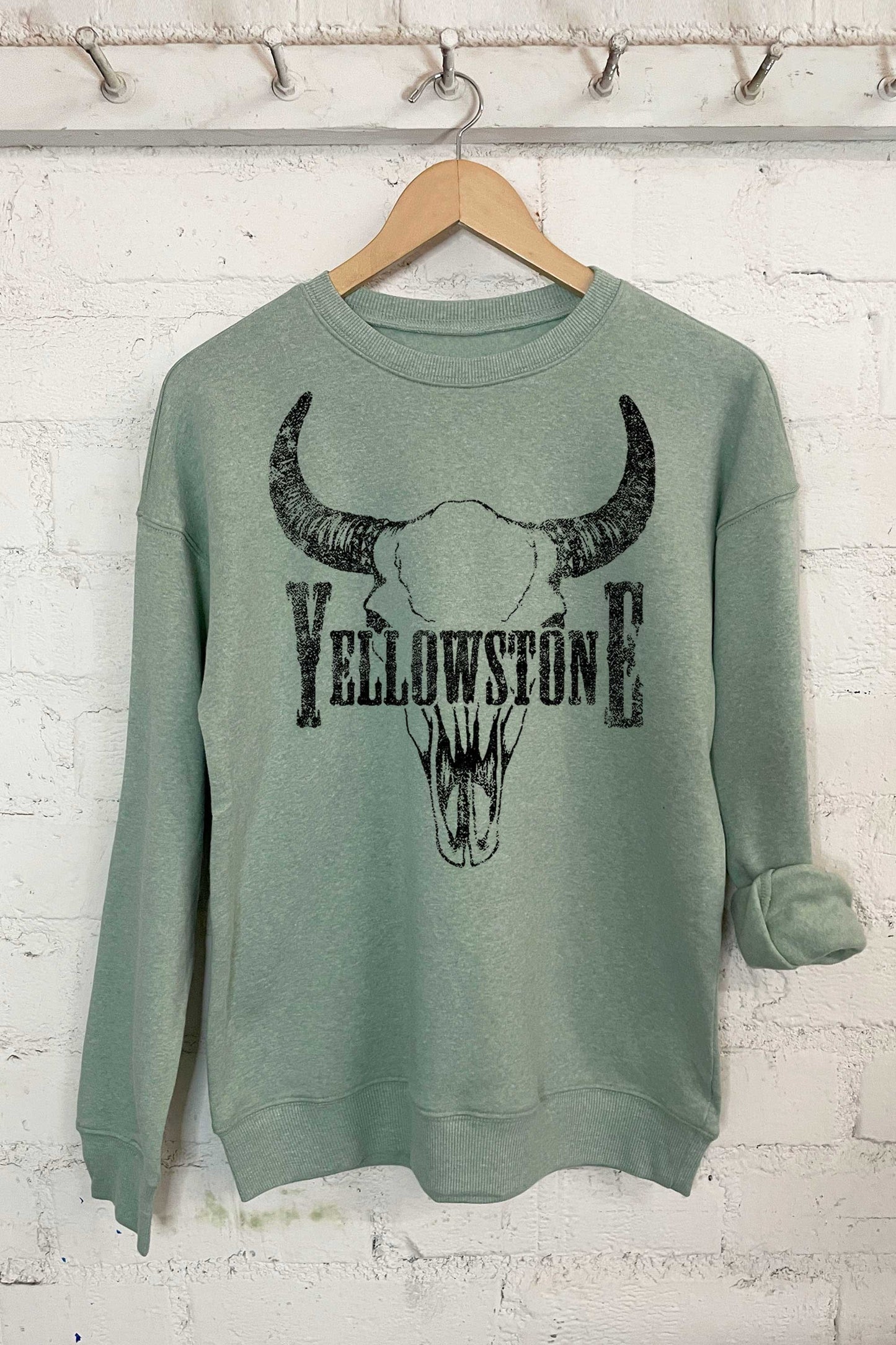 SSH0077F YELLOWSTONE GRAPHIC SWEATSHIRT