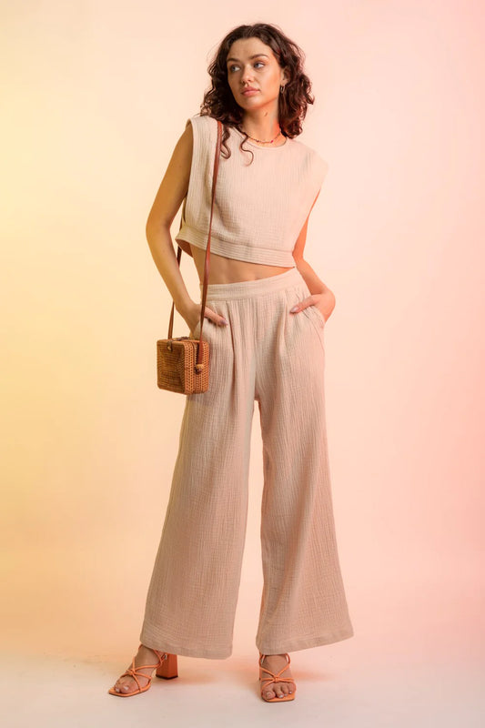 VE60048BOT  High-Waisted Quilted Pocket Wide Leg Pants