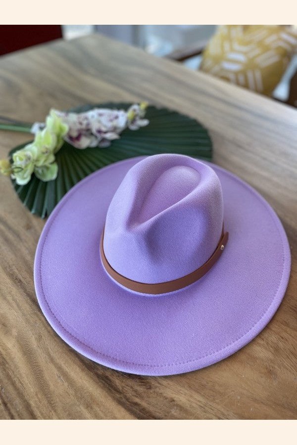 Wide brim panama hat in vegan felt