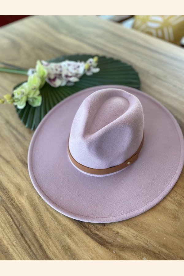 Wide brim panama hat in vegan felt